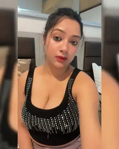 Call Girls Service Talala